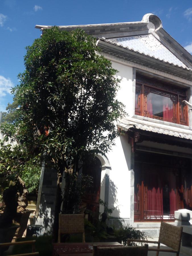 Shaxi Aoding Courtyard Bed and Breakfast Jianchuan Exteriör bild